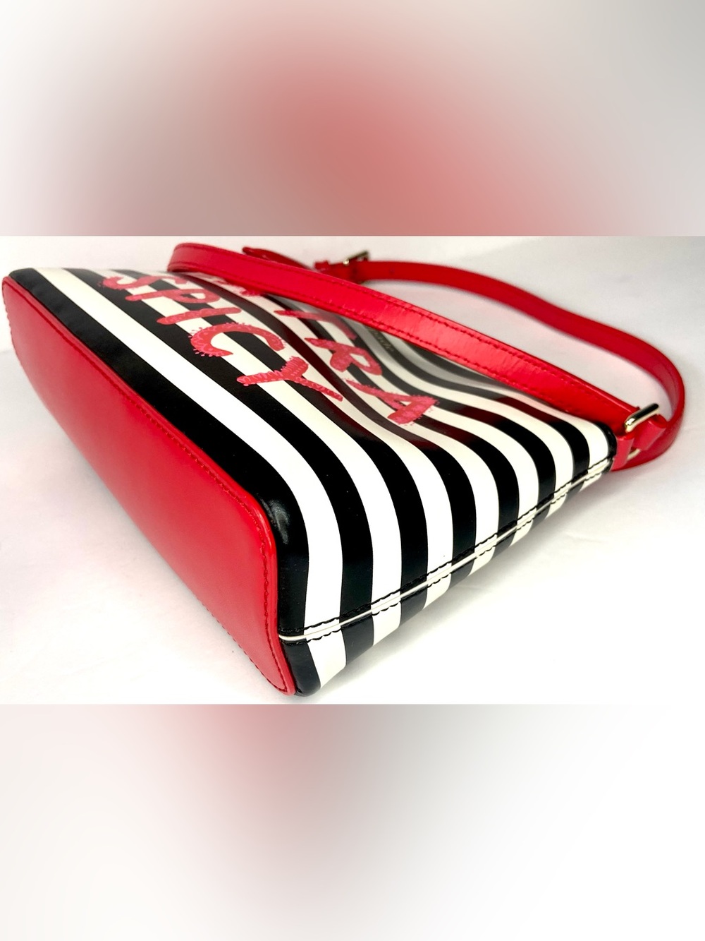 EUC 2018 novelty kate spade Black & White Striped "Extra Spicy" Crossbody - Picture 6 of 13